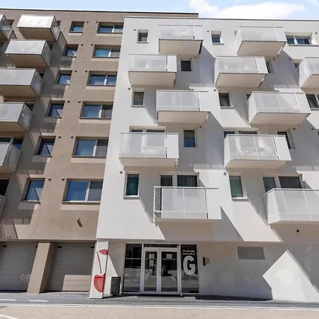 Blue Moon With Free Parking Apartament