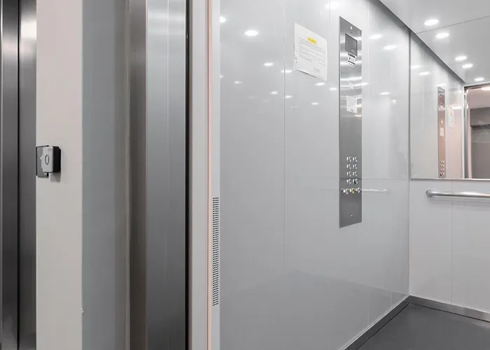 Blue Moon With Free Parking * ブラチスラヴァ