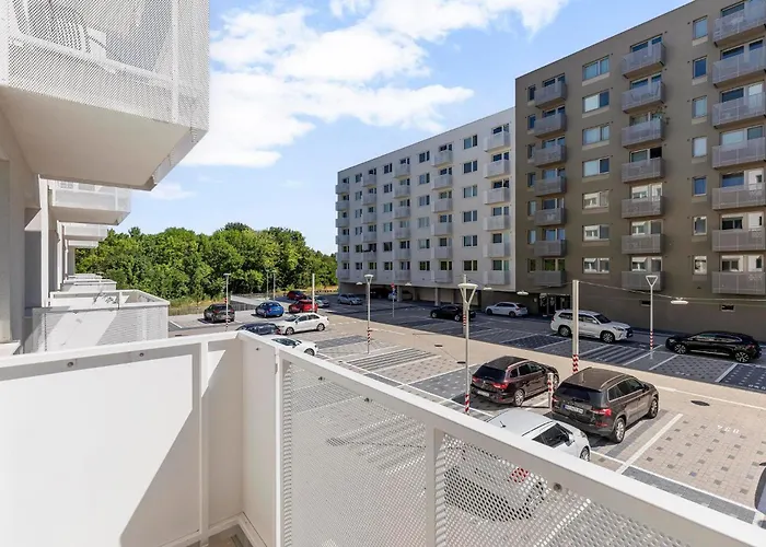 Blue Moon With Free Parking Apartmán *